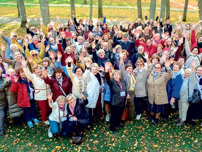 Сотрудники и волонтеры «Sidabrinė linija» стремятся достучаться до людей в городах, поселках и деревнях - В Висагинасе