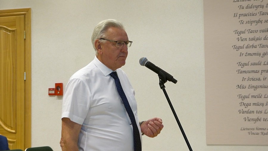 Жители ждут решения мэра по делу В. А. Букаускаса (видео) - В Висагинасе