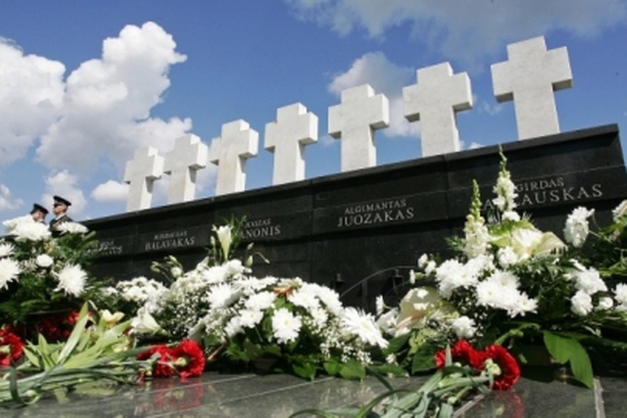 Вильнюсский суд заочно арестовал трех бывших омоновцев - Происшествия и криминал