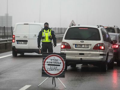 В канун Нового года снова вводится контроль за передвижением между самоуправлениями - Литва и страны Балтии