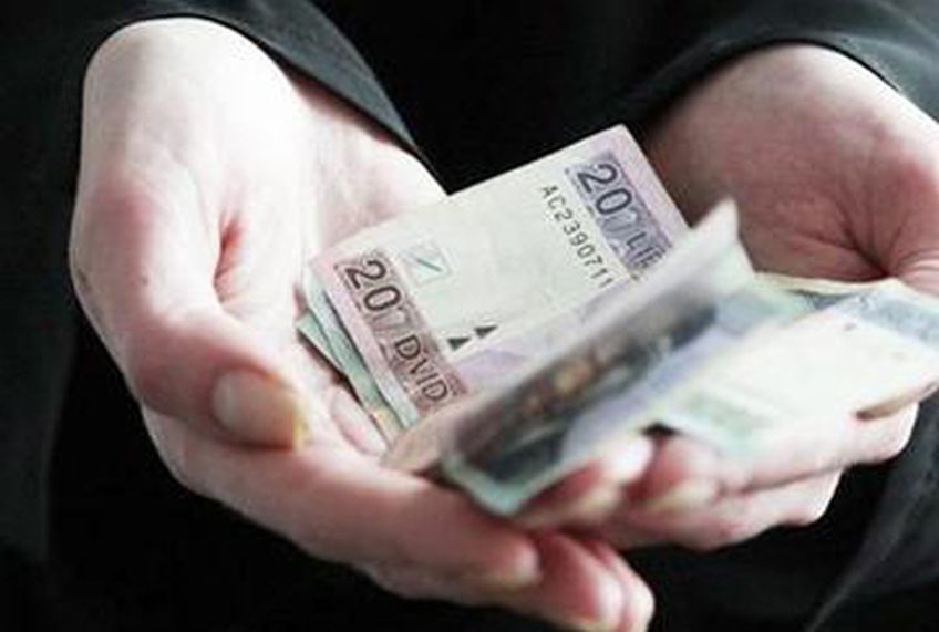 Правительство Литвы не спешит с повышением минимальной зарплаты                                