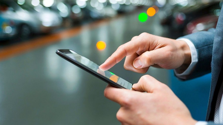 Отмена роуминга в ЕС привела к росту цифрового трафика и удорожанию мобильной связи - В Мире