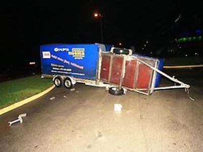 В Литве бушует ураганный ветер
                                                                                                                       - Литва и страны Балтии