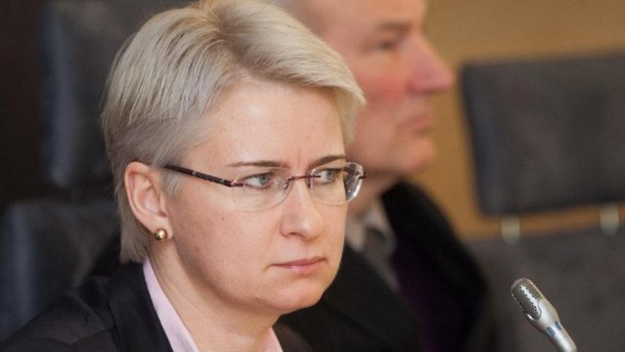В Cейме Литвы начался процесс импичмента Неринги Венцкене - Литва и страны Балтии