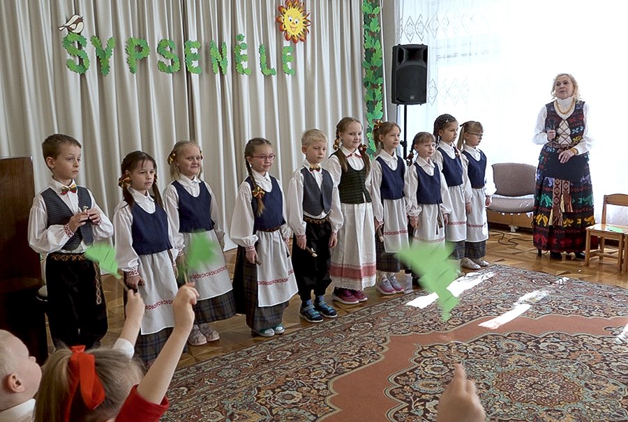 От улыбки станет всем светлей (видео) - В Висагинасе