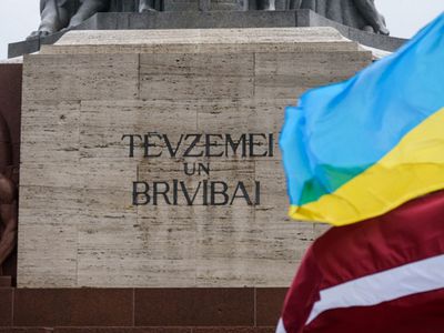 Как Латвия и Литва принимают украинцев-военных беженцев: цифры и факты - Соседи