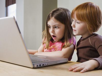 Правительство вносит в Сейм предложение отказаться от нормы, запрещающей несовершеннолетним говорить о ЛГБТ - Литва и страны Балтии