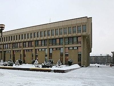 Авария в городской теплотрассе превратила Сейм Литвы в холодильник

                                                                 - Литва и страны Балтии