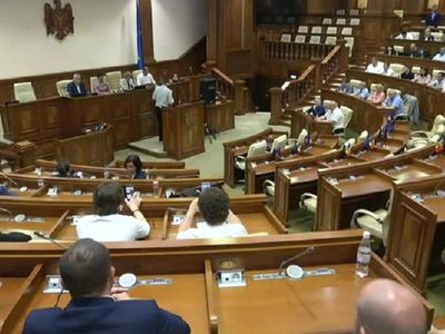 Армия Молдавии не намерена вмешиваться в политический кризис в стране - В Мире