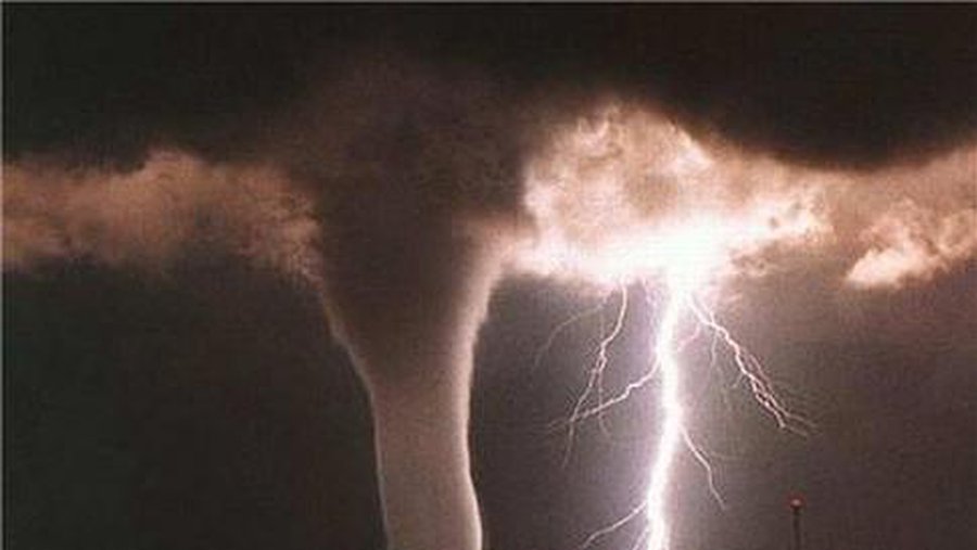 В Литве ждут разрушительного урагана - Литва и страны Балтии