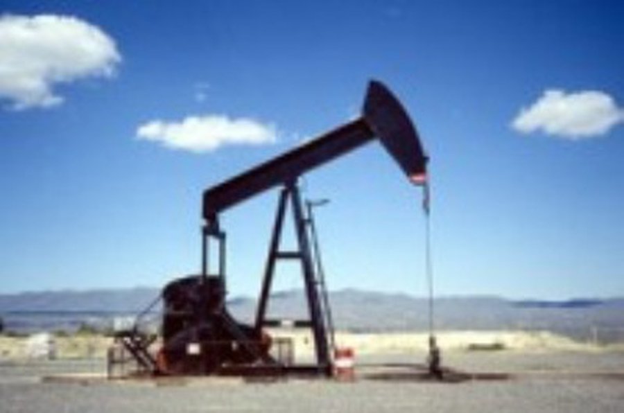 Naftos kaina toliau kyla - Pasaulyje