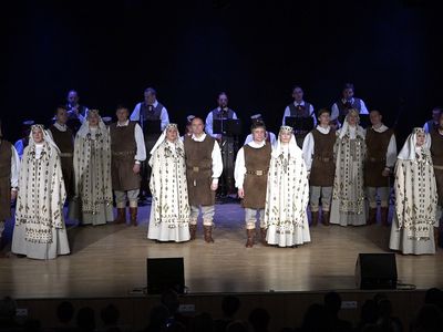 16 февраля висагинцы отпраздновали вместе с ансамблем «Lietuva» (видео) - В Висагинасе
