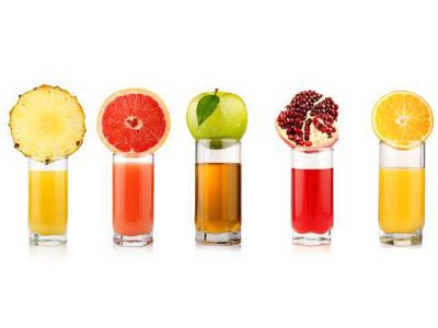 Латвия: Производителям фруктовых соков запретят добавлять в них сахар - Литва и страны Балтии