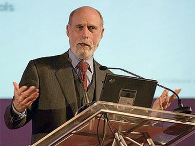 «Отец Интернета» предложил регулировать Сеть - IT новости