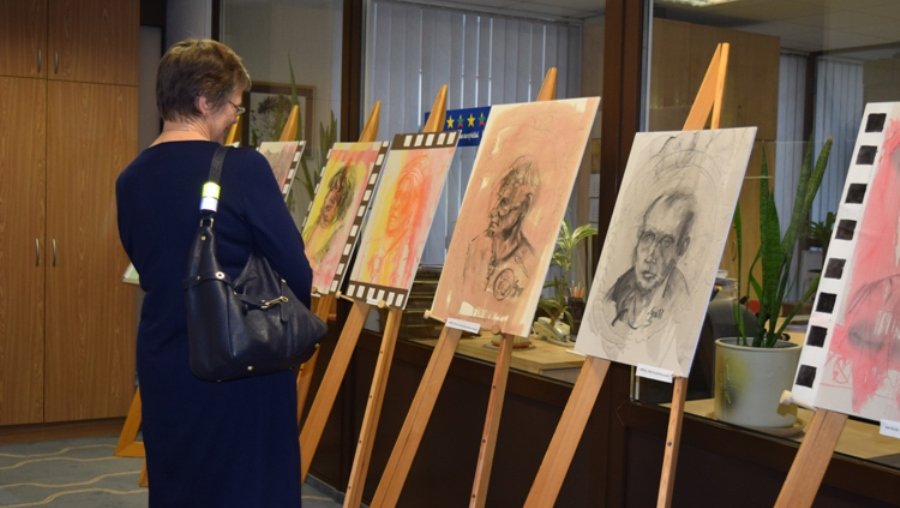 Приглашение на выставку «Мы – члены вашего общества» - В Висагинасе