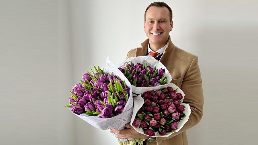 Mielosios, nuoširdžiai sveikinu Jus Kovo 8-osios proga! - Sveikinimai