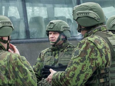 Военных инструкторов Литвы эвакуировали с Украины - Литва и страны Балтии