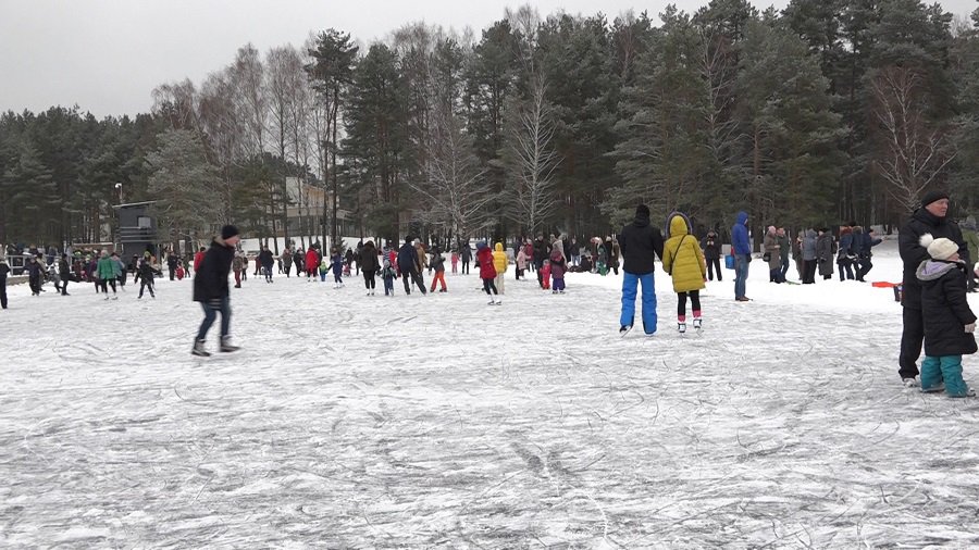 Открытие катка на озере Висагинас. (Видео репортаж) - В Висагинасе