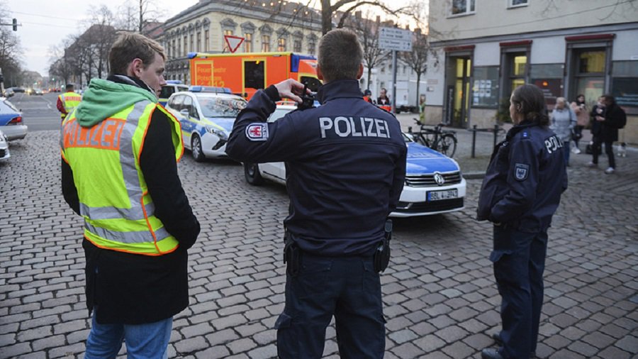 На рождественском базаре в центре Потсдама обнаружена самодельная взрывчатка - Происшествия и криминал
