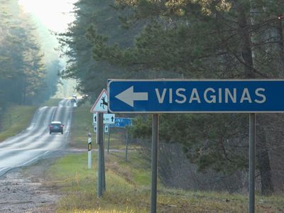 Новые дорожные указатели укажут путь в Висагинас (видео) - В Висагинасе