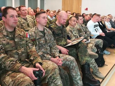 Десятки солдат НАТО в Литве заразились коронавирусом - Литва и страны Балтии