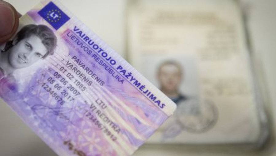 Страны ЕС перешли на новый единый формат водительских прав

 - Хобби, отдых и развлечения