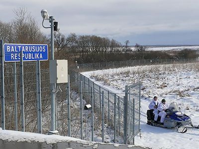 В районе Игналины из реки выловлена крупная партия контрабандных сигарет - Литва и страны Балтии
