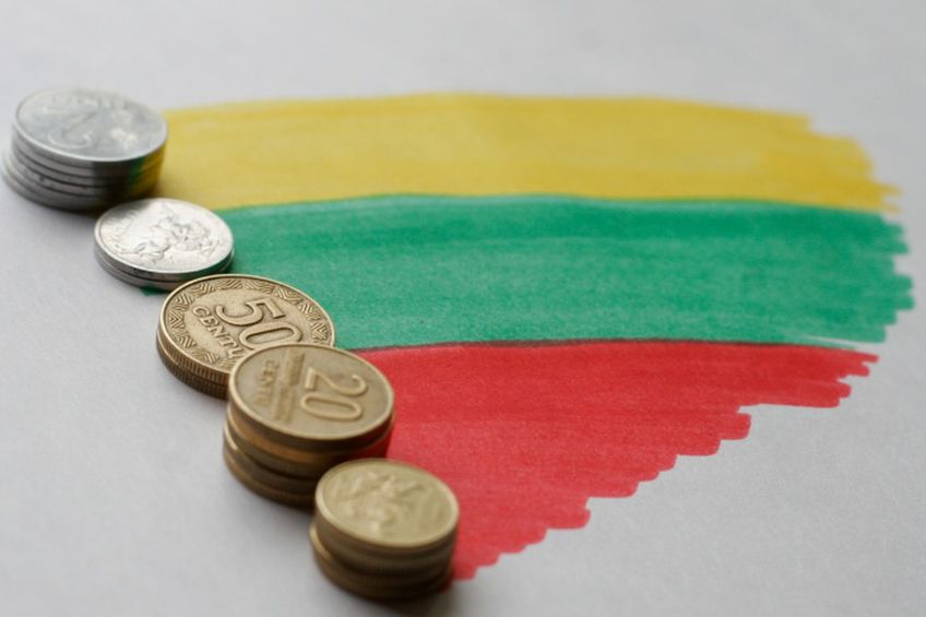 Жители Литвы должны государству почти 150 млн. литов