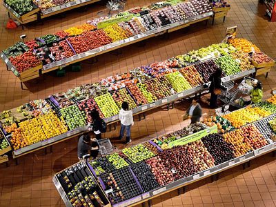 Литовские магазины планируют отказаться от бумажных ценников - Литва и страны Балтии