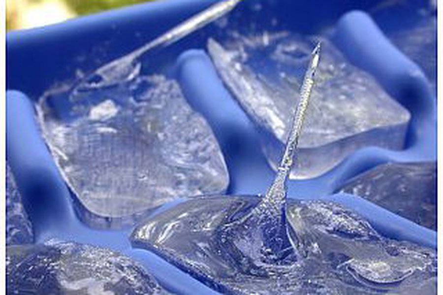 Почему горячая вода застывает быстрее холодной? - Наука и здоровье