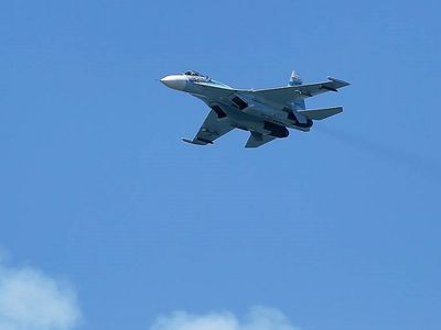Истребитель Су-27 перехватил самолеты-разведчики США и Швеции у границ России над Балтикой - В Мире