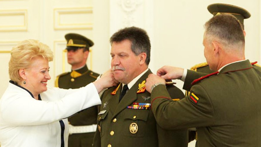 D. Grybauskaitė nusprendė, kas bus kariuomenės vadas - Lietuva ir Baltijos šalys