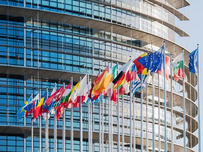 Опрос: Европа "расколота больше", чем десять лет назад - В Мире