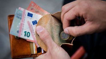 В Литве ограничена сумма наличных в евро, которую можно вывезти в Россию и Беларусь