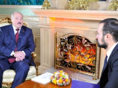 Лукашенко: Россиян, белорусов и украинцев тошнит от западной демократии


 - В Мире