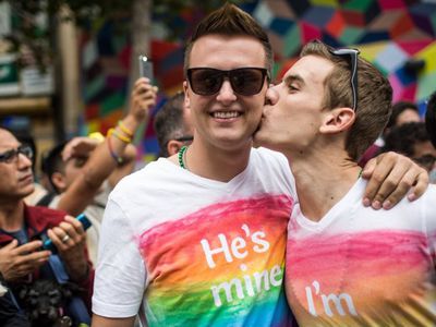 Найден способ определить сексуальную ориентацию человека по фото - Наука и здоровье