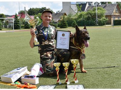 Лучшая служебная собака-пограничник - знакомая многим висагинцам овчарка Брио Брентас - Литва и страны Балтии