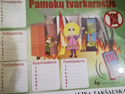 Плоды творческого союза детей и пожарных. Выставка в самоуправлении - В Висагинасе