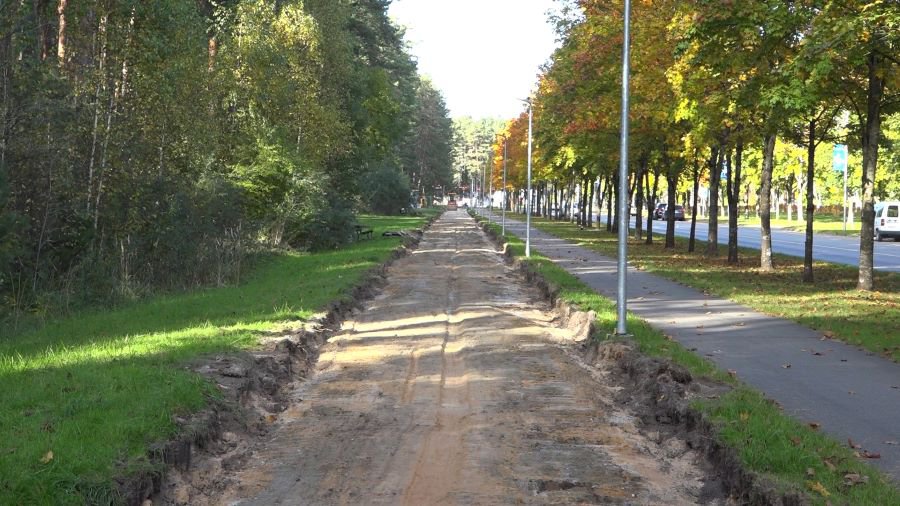 Начался ремонт тротуара на улице Яунистес (видео) - В Висагинасе