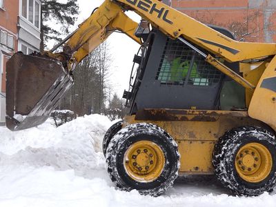 «А снег идет…». Как с ним справляется техника на дорогах и тротуарах (видео) - В Висагинасе