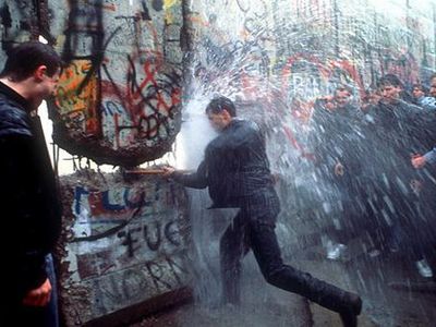 20 лет после падения Берлинской стены – не все рады изменениям – опрос - В Мире