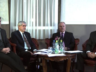 Смотрите повтор передачи «За круглым столом: Visagino EnerVizija – за и против» - Новости TTS