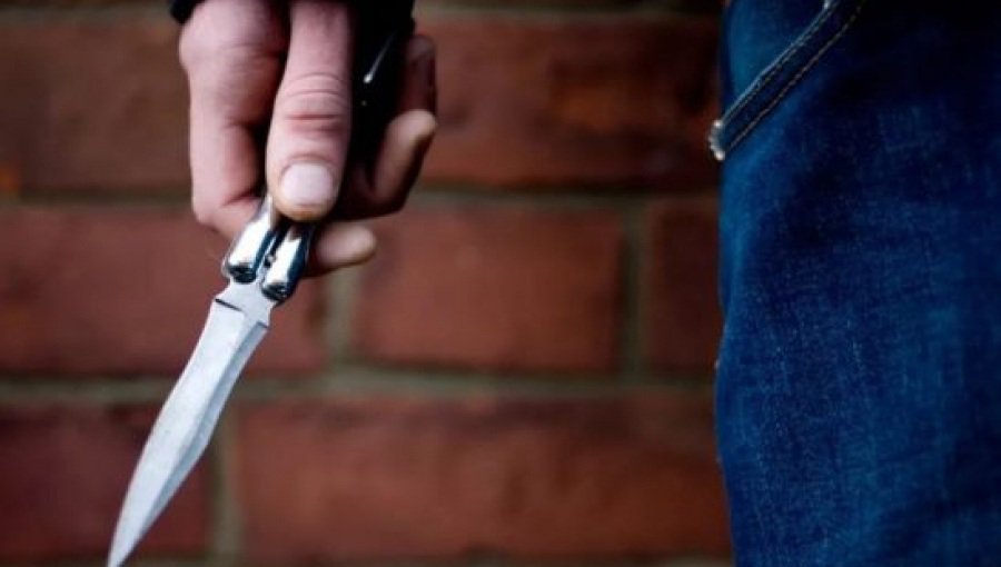 Нападение с ножом и другие происшествия на ул. Космосо - Происшествия и криминал