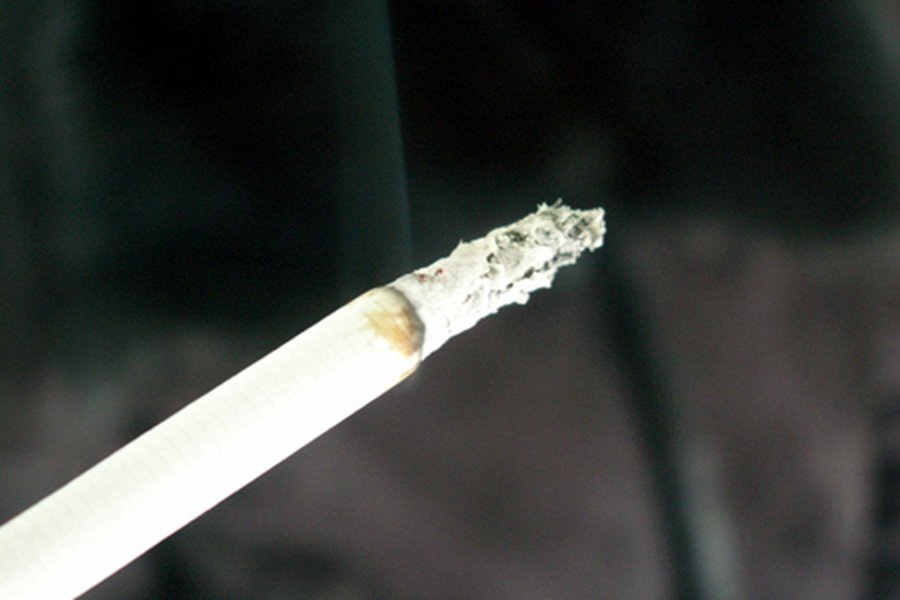 
Европа перейдет на самозатухающие сигареты - В Мире