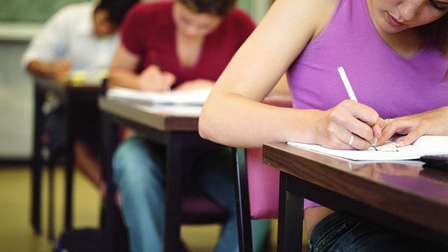 Крымские выпускники смогут поступать в российские вузы без сдачи ЕГЭ - Мир молодежи