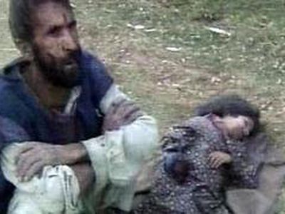 Британцы убили афганскую девочку, сбрасывая с самолета листовки - В Мире