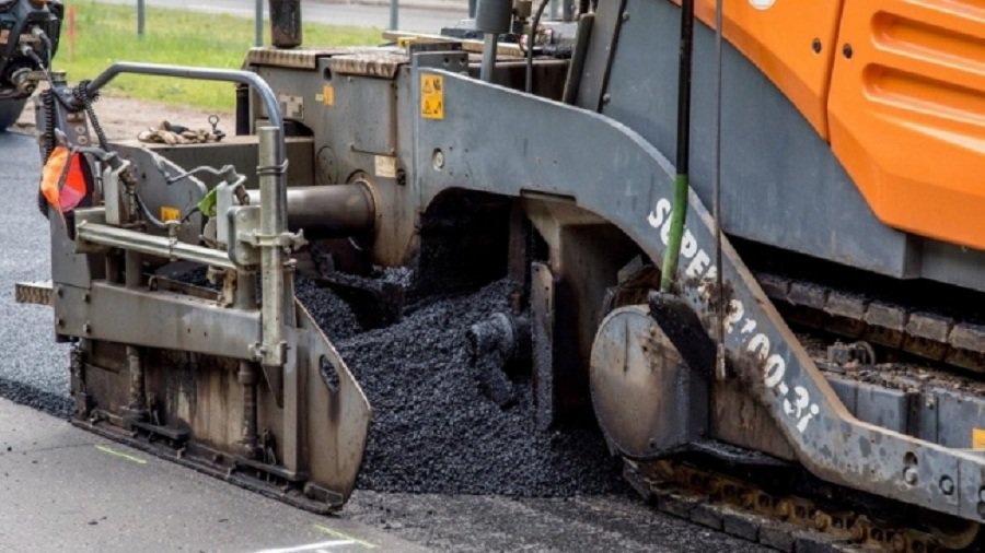 V. Sutkus: kelių kokybė prasta, nes įmonės neturi galimybių pradėti darbų anksčiau - Lietuva ir Baltijos šalys