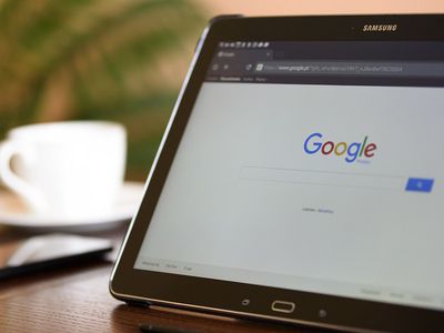 ЛКРТ призвала "Google" удалить приложения, через которые можно смотреть запрещенные телеканалы - Литва и страны Балтии