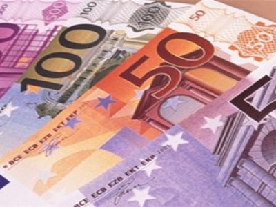 Per metus bruto darbo užmokestis šalies ūkyje išaugo 9,5 proc. - Lietuva ir Baltijos šalys