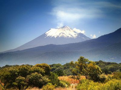 В Мексике проснулся древний вулкан Попокатепетль                                 - В Мире